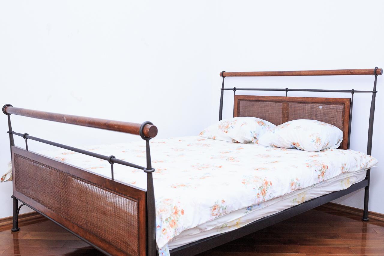 "European" Backpackers Hostel In 알마티 외부 사진